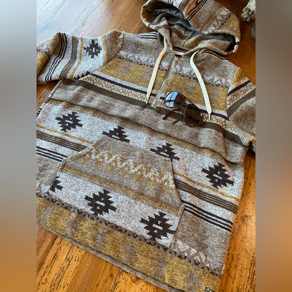 ANDTHEWHY Aztec 1/4 Zip Hooded Pullover - Picture 3 of 13